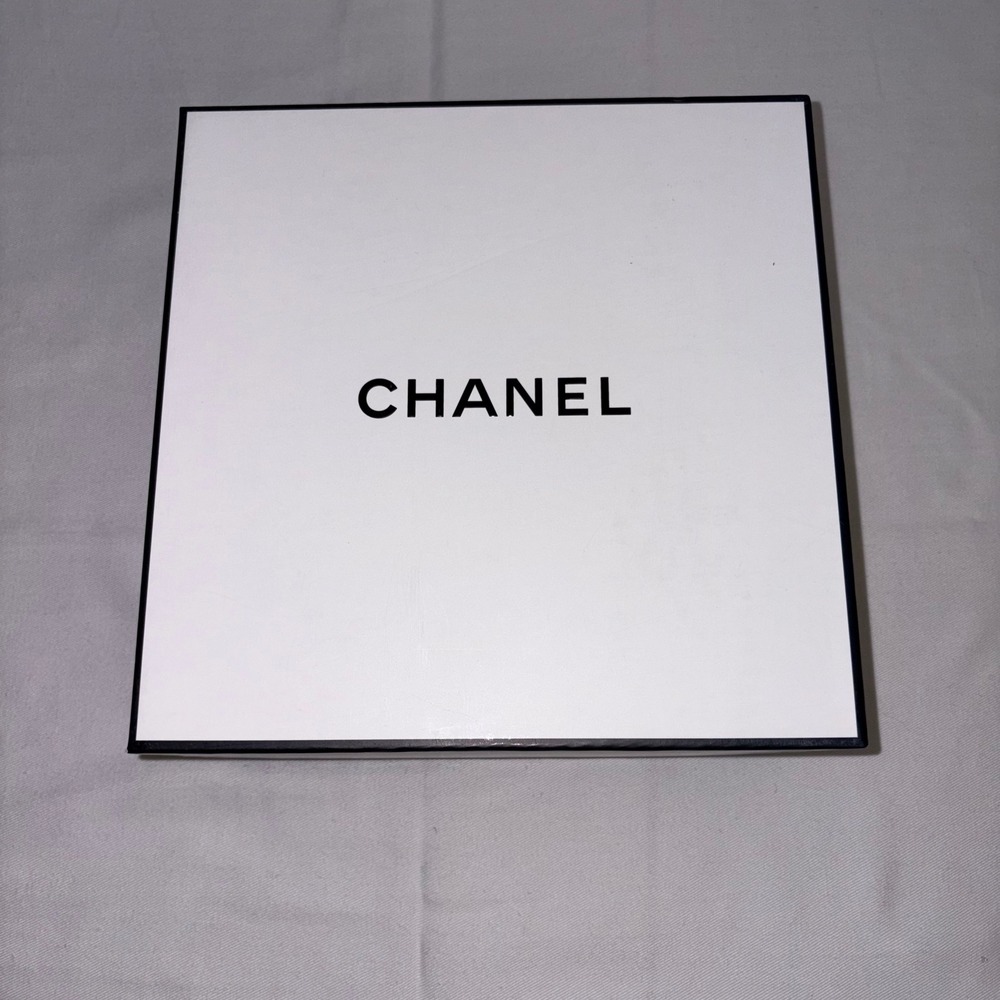 Chanel Black and White Gift Box‎ Storage Container